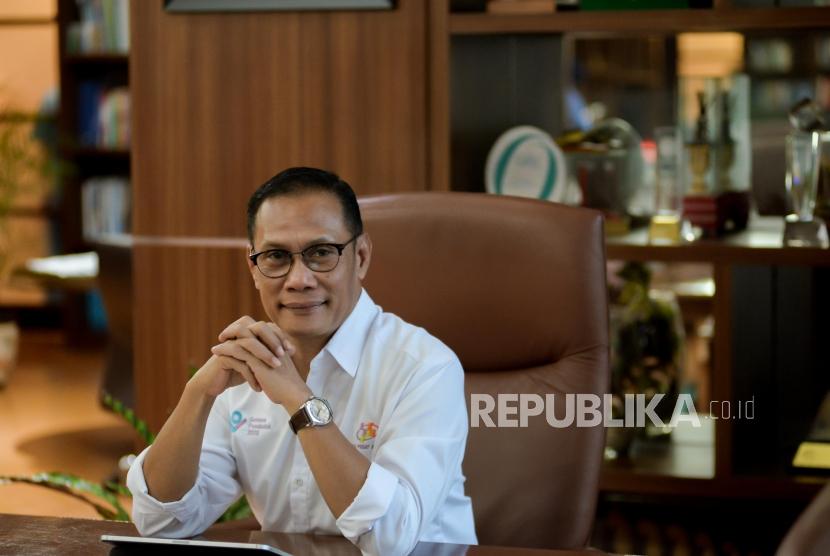 Kepala Badan Pusat Statistik (BPS) Suhariyanto berpose untuk Republika saat ditemui di Kantor Badan Pusat Statistik, Jakarta, Selasa (7/1).