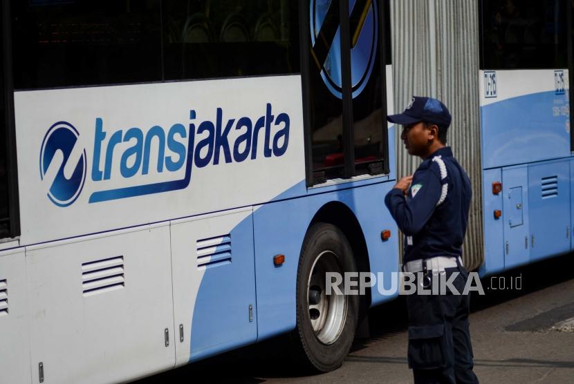 Bus Transjakarta (ilustrasi)