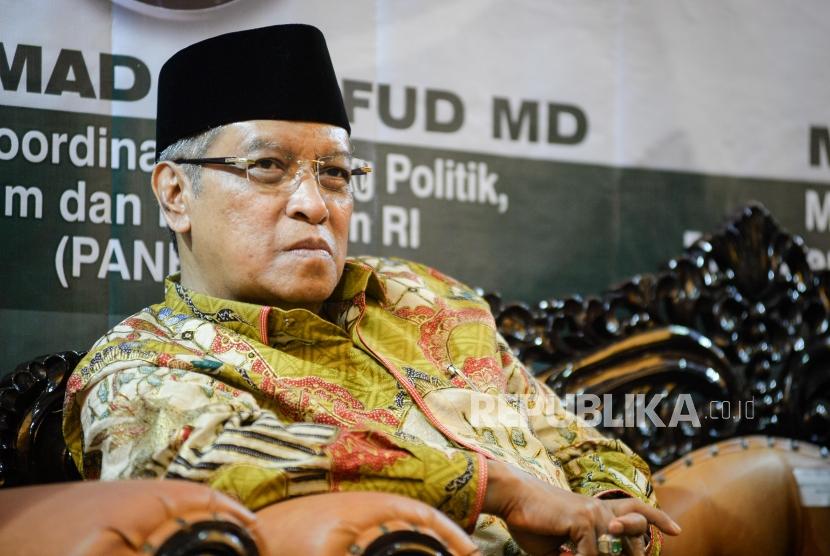 Ketua Umum Pengurus Besar Nahdlatul Ulama Said Aqil Siraj saat diskusi panel di Gedung Pengurus Besar Nahdlatu Ulama, Jakarta, Sabtu (25/1).
