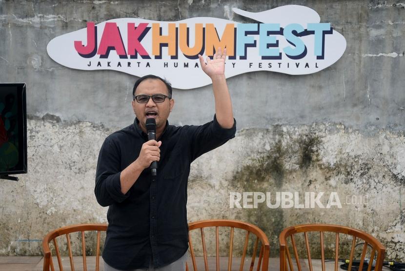 Direktur Eksekutif Dompet Dhuafa Imam Rulyawan memberikan sambutan pada pembukaan acara Jakarta Humanity Festival (Jakhunfest) 2020 di M Bloc Space, Jakarta, Ahad (26/1).