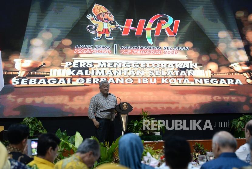 Ketua Dewan Pers Mohammad Nuh memberikan sambutan dalam acara syukuran puncak Hari Pers Nasional (HPN) 2020 di Gedung Mahligai Pancasila, Banjarmasin, Kalimantan Selatan, Ahad (9/2).