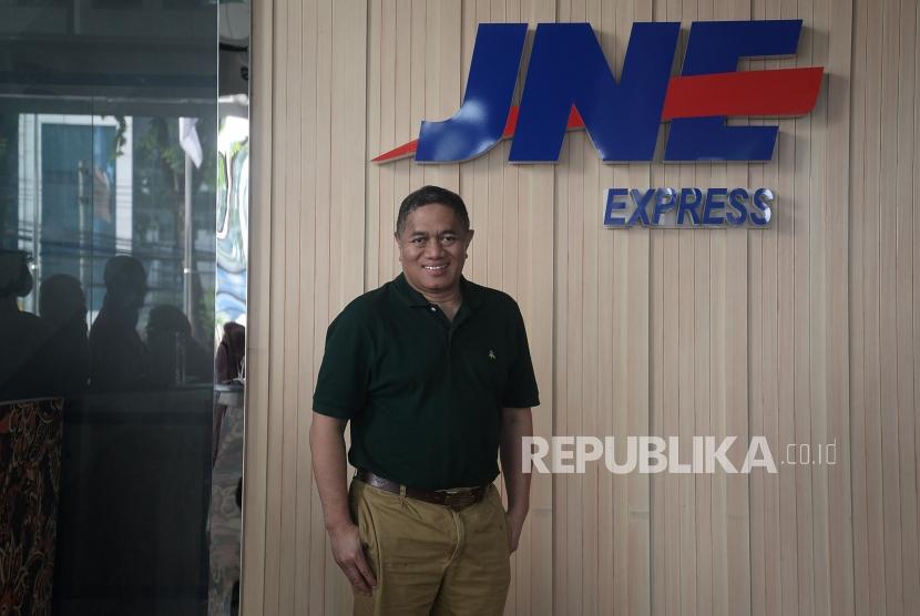 Presiden Direktur JNE Mohamad Feriadi saat diwawancarai di Jakarta, Senin (3/2).