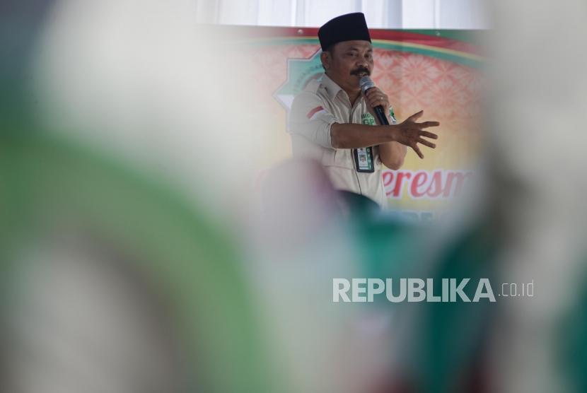 Ketua Umum Gerakan Persaudaraan Muslim Indonesia (GPMI) DKI Jakarta  Syarief Hidayatulloh menyampaikan sambutan saat pelantikan pengurus sekaligus peresmian Sekretariat GPMI PD Jakarta Barat, Jakarta, Ahad (16/2).