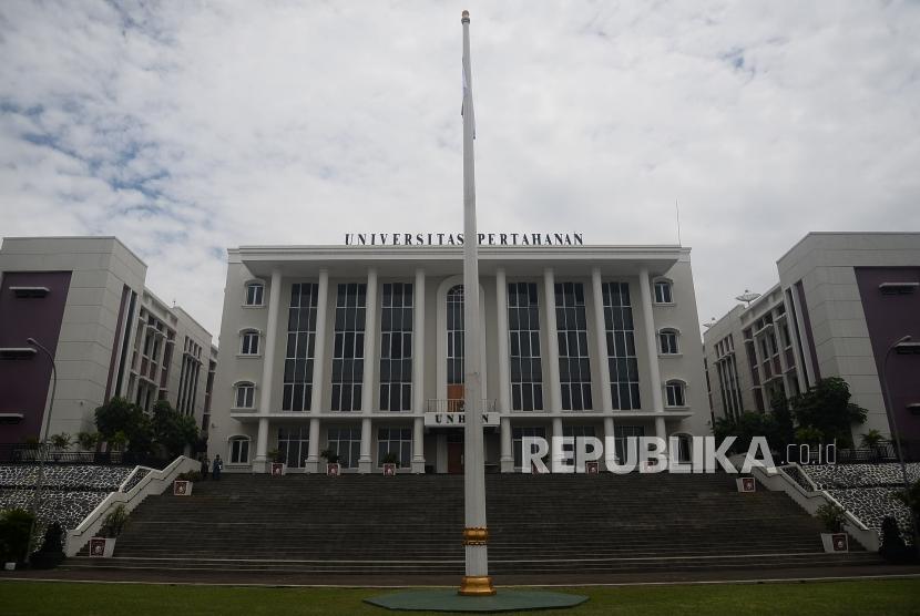 Salah satu gedung utama di Universitas Pertahanan, Sentul, Bogor, Jawa Barat, Senin (17/2).