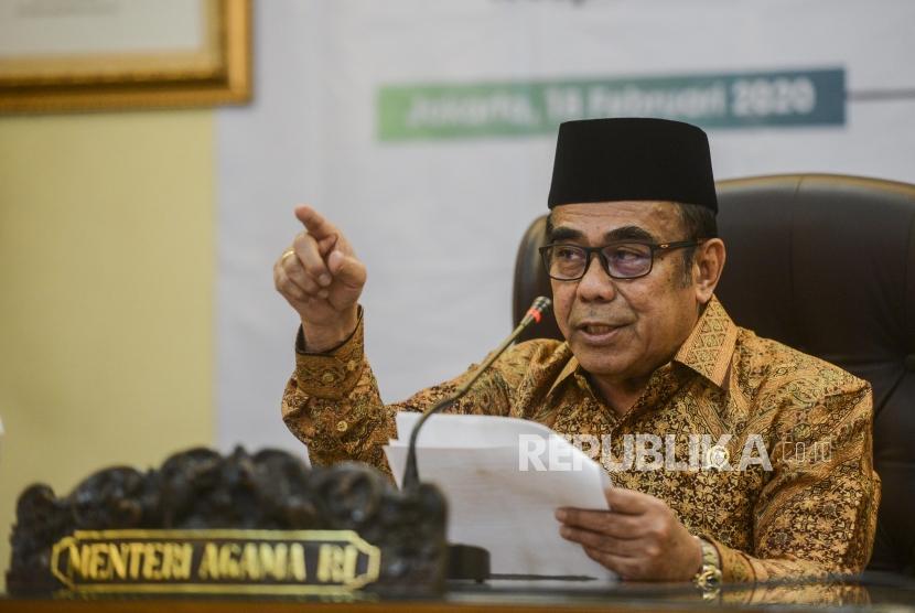 Menteri Agama Fachrul Razi menyampaikan keterangan saat jumpa pers kinerja Kementerian Agama di Jakarta, Selasa (18/2).(Republika/Putra M. Akbar)