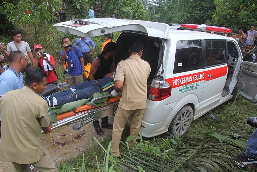 Dinas Kesehatan Kabupaten Aceh Barat menyiapkan layanan armada ambulans Public Safety Centre (PSC) 119 mobile 24 jam selama cuti Hari Raya Idul Fitri 1444 Hijriah