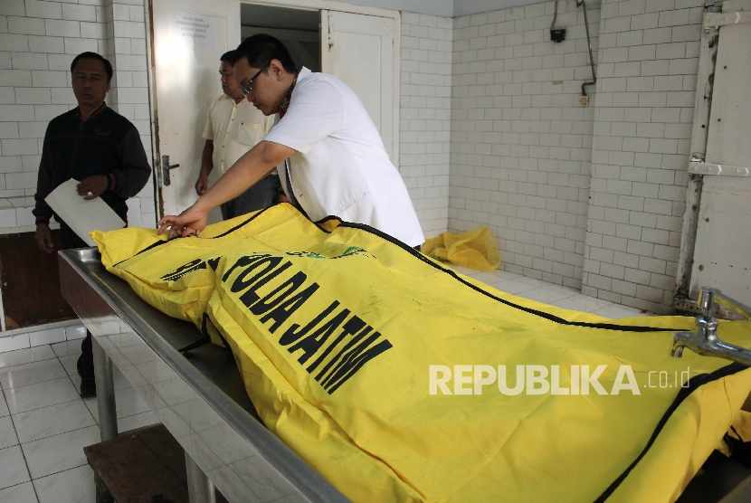 Seorang wanita berinisial RS ditemukan bersimbah darah di Perumahan Kelurahan Kencana, Kecamatan Tanah Sareal, Kota Bogor dan meninggal dunia di rumah sakit.