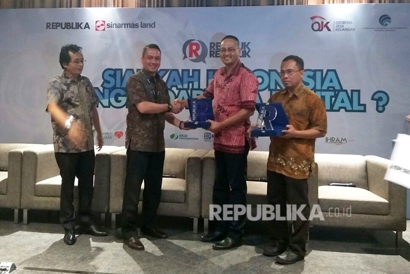 Republika menggelar diskusi Rembuk Republik 'Siapkah Indonesia Menghadapi Era Digital?' di Auditorium Green Office Park 9, The Breeze Sinar Mas Land, Serpong, Kamis (30/3).