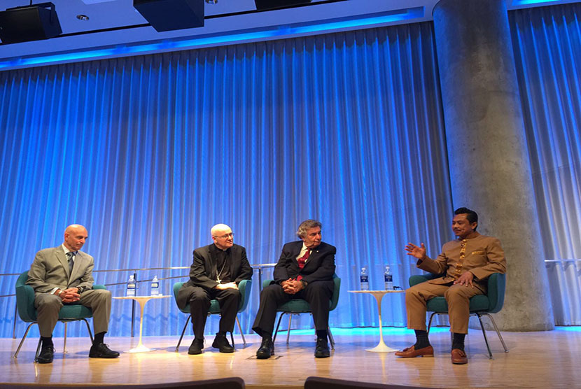 Panel diskusi tentang hubungan antar agama, radikalisme dan peranan agama dalam perdamaian dunia di WTC Museum Hall, New York, Jumat (1/9).