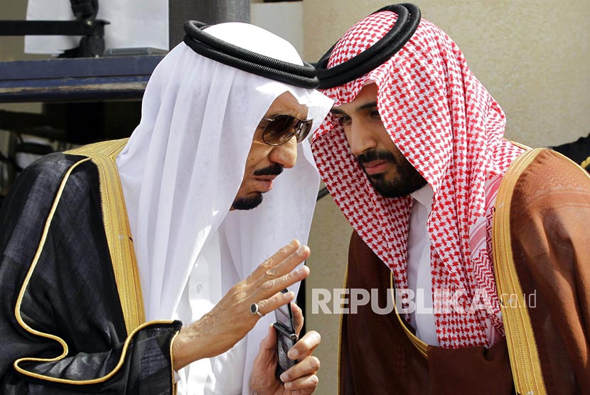  Raja Salman bersama putranya Mohammad Bin Salman