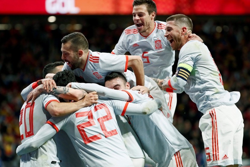  Spanyol memetik hasil kemenangan yang gemilang saat menang 6-1 atas Argentina pada laga persahabatan di Stadion Wanda Metropolitano, Kamis (28/3) dini hari WIB.