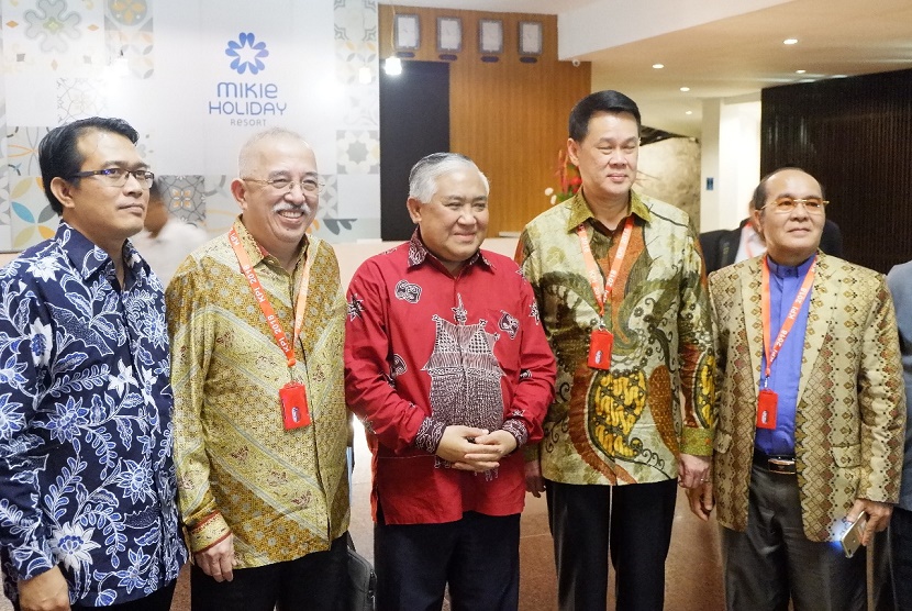 Utusan Khusus Presiden RI Untuk Dialog Antar Agama dan Peradaban (UKP-DKAAP), Prof. Dr. M. Din Syamsuddin menghadiri Konferensi Pekabaran Injil 2018 di Brastagi, Sumatera Utara.