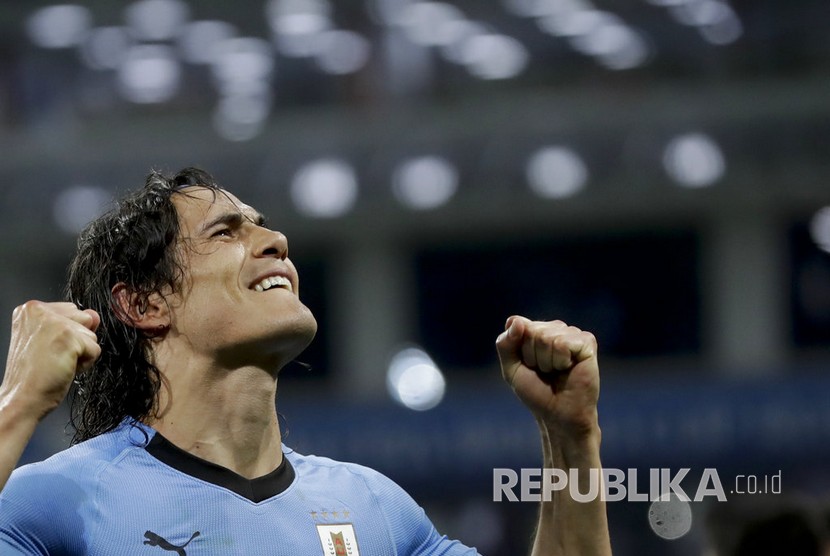 Striker Uruguay, Edinson Cavani. Menang 2-1 atas Portugal, Uruguay lolos ke babak 16 besar Piala Dunia 2018 pada pertandingan yang berlangsung di Stadion Fisht, Sochi, Rusia, Ahad (1/7) dini hari WIB.