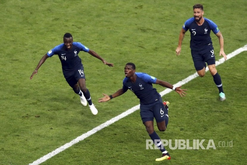  Selebrasi pemain timnas Prancis setelah Paul Pogba berhasil mencetak gol pada pertandingan final Piala Dunia 2018 antara Prancis melawan Kroasia di Stadion Luzhniki, Moskow, Ahad (15/7) malam WIB. 