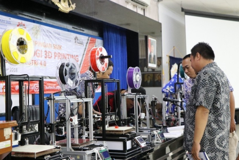 Pelatihan dan Pendampingan SMK Bidang Teknologi 3D Printing di  Fakultas Teknik Universitas Gadjah Mada, Senin (22/10).