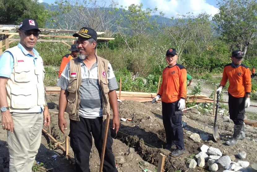 MER-C mulai bangun MCK permanen untuk ratusan pengungsi gempa bumi dan likuifaksi di Desa Sibalaya Utara, Kecamatan Tanambulava, Kabupaten Sigi. 