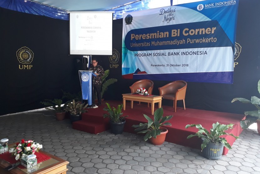 Bank Indonesia Perwakilan Purwokerto mendirikan BI Corner di Perpustakaan  UMP. Kepala BI Perwakilan Purwokerto Agus Chusaini dan Rektor UMP Dr  Syamsuhadi Irsyad, meresmikan keberadaan BI Corner ini, Rabu (31/10).