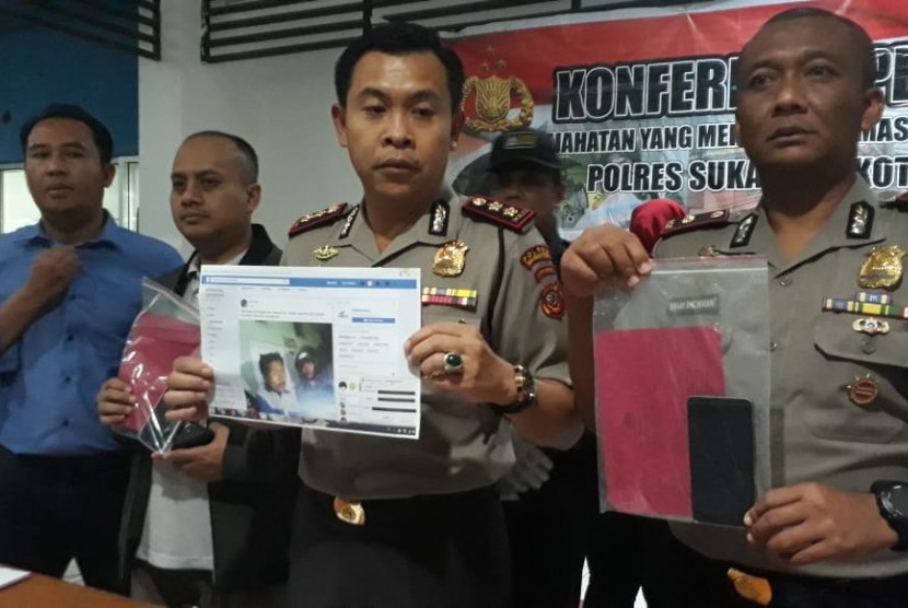 Polres Sukabumi Kota menangkap pelaku penyebaran berita hoaks di media sosial mengenai penculikan anak Jumat (2/11) malam.