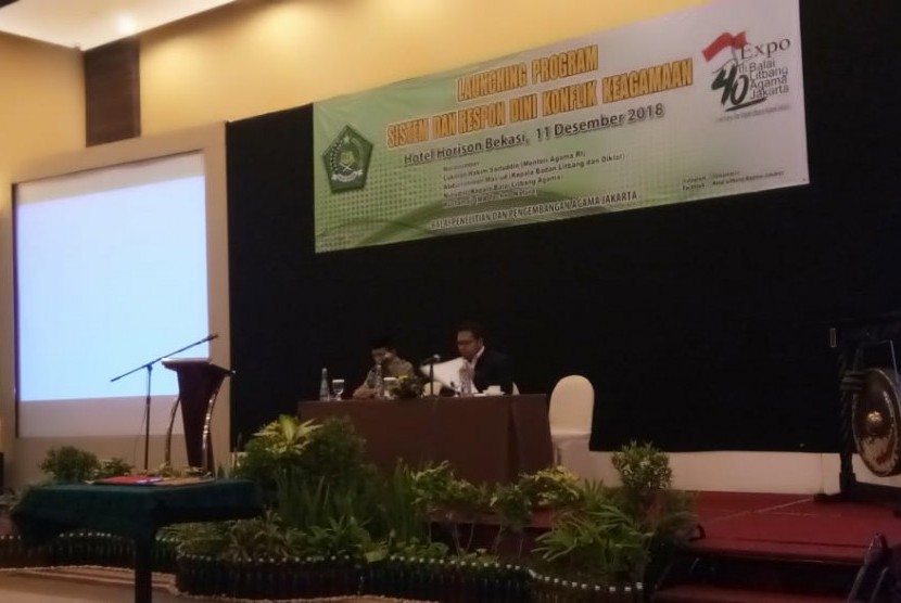 Balitbang Agama Jakarta meluncurkan Aplikasi Sistem dan Respons Dini Konflik Keagamaan di Hotel Horison, Kota Bekasi, Selasa (11/12).