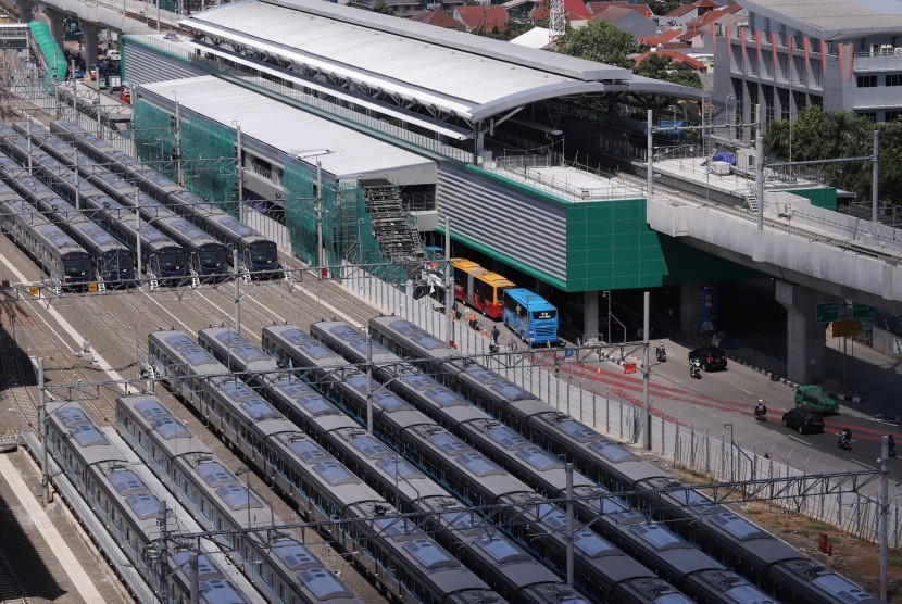 Suasana terminal pembangunan proyek Mass Rapid Transportation (MRT) koridor Lebak Bulus-Bundaran HI di Jakarta, Jumat (4/1/2019).