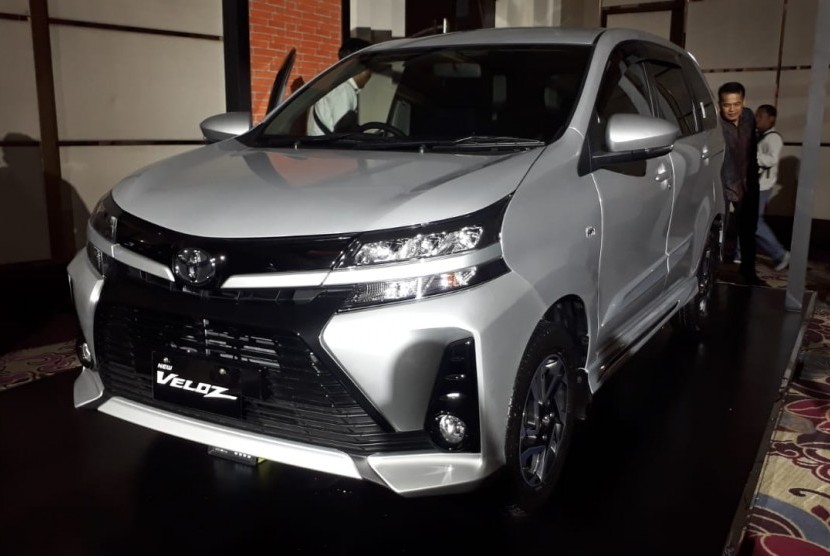 Toyota-Astra Motor (TAM) meluncurkan New Avanza dan New Veloz dengan dengan beberapa penyegaran di Jakarta, Selasa (15/1).
