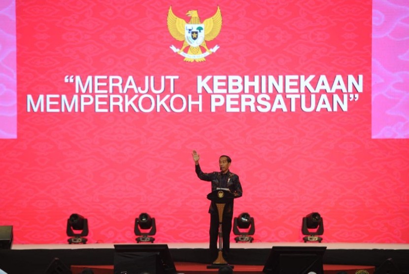 Presiden Joko Widodo menghadiri Perayaan Imlek Nasional 2019 di JI Expo Kemayoran, Jakarta, Kamis (7/2). Perayaan Imlek Nasional 2019 mengangkat tema Merajut Kebhinekaan Memperkokoh Persatuan. 
