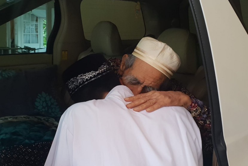 Sambut Ustaz Abdul Somad, Habib Luthfi Beri ‘Gelar’ Baru] Ustaz Abdul Somad melakukan silaturahim kepada Habib Luthfi di Pekalongan, Jumat (8/2) lalu. 
