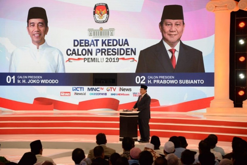 Calon presiden nomor urut 02, Prabowo Subianto dalam debat capres putaran kedua, Ahad (17/2) malam.