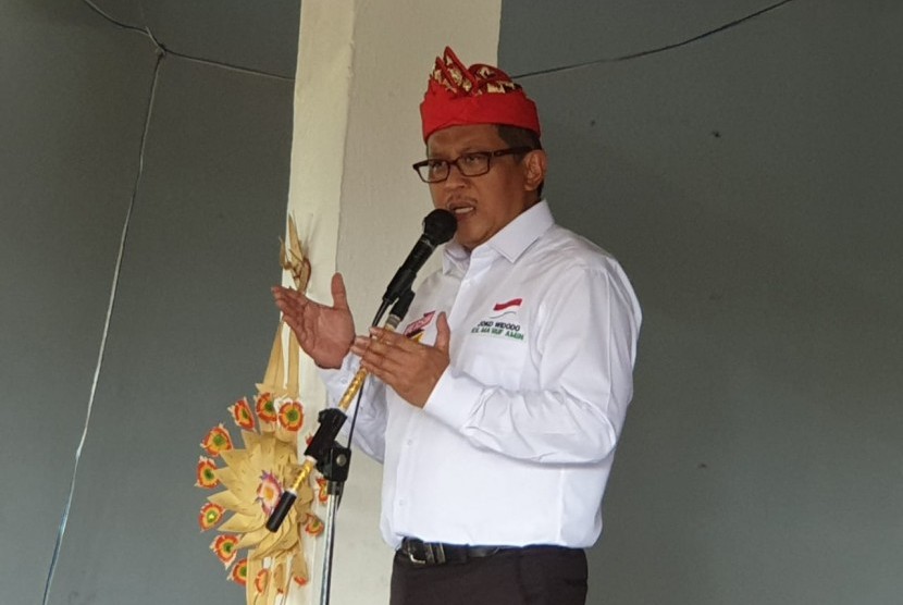 Deklarasi Tokoh Lintas Agama: Sekretaris TKN Hasto Kristiyanto memberikan sambutan di acara deklarasi tokoh lintas agama mendukung Jokowi - Ma'ruf, Tulang Bawang, Lampung, Jumat (1/3).