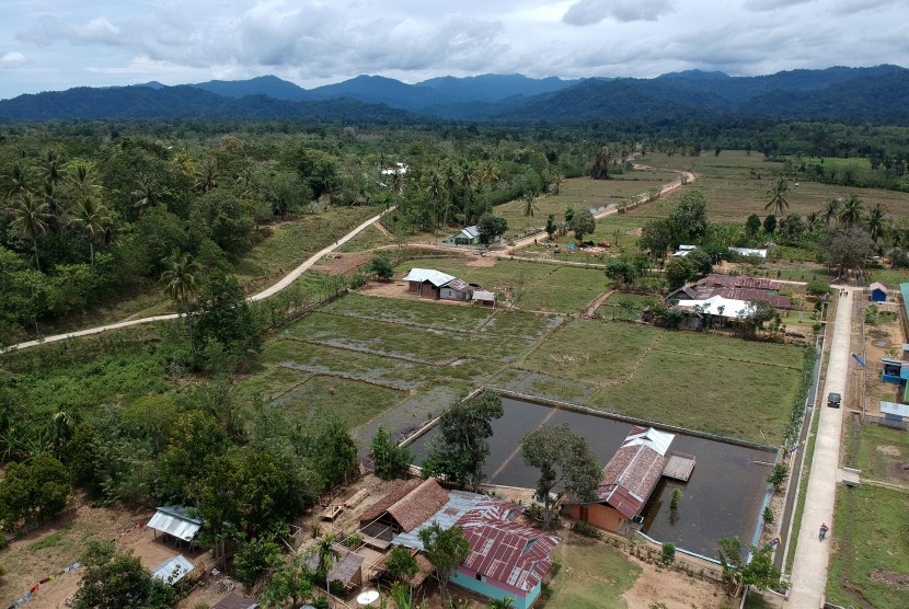 Foto udara daerah terpencil Kecamatan Pinogu, Kabupaten Bone Bolango, Gorontalo. Pinogu terendam banjir akibat meluapnya Sungai Bone.