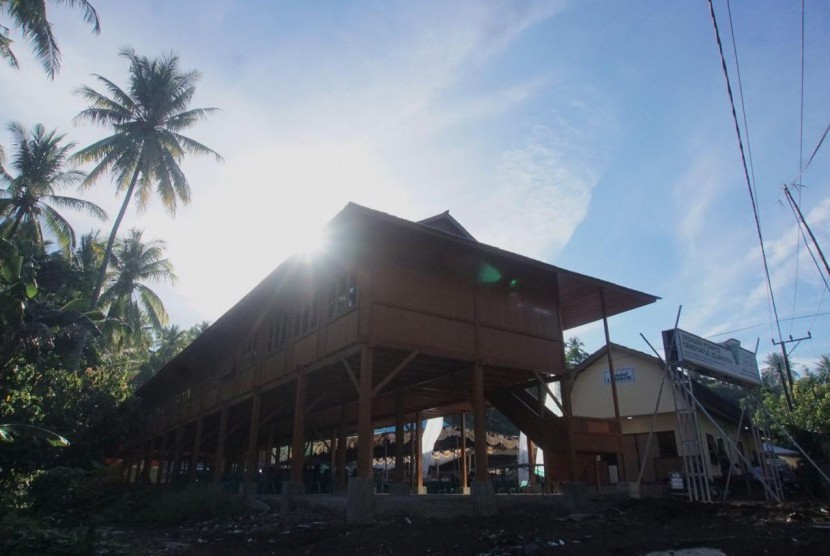 Sekolah ramah gempa Yayasan Pondok Pesantren Tarbiyatul Islamiyah di Lombok Utara yang diresmikan Dompet Dhuafa pada Rabu (13/3).
