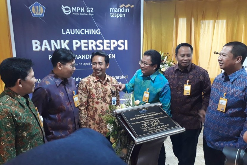 Peresmian Bank Mandiri Taspen (Mantap) sebagai Bank Persepsi dilaksanakan di Kantor Pusat Bank Mantap, Cikini, Jakarta, Kamis (11/4). 
