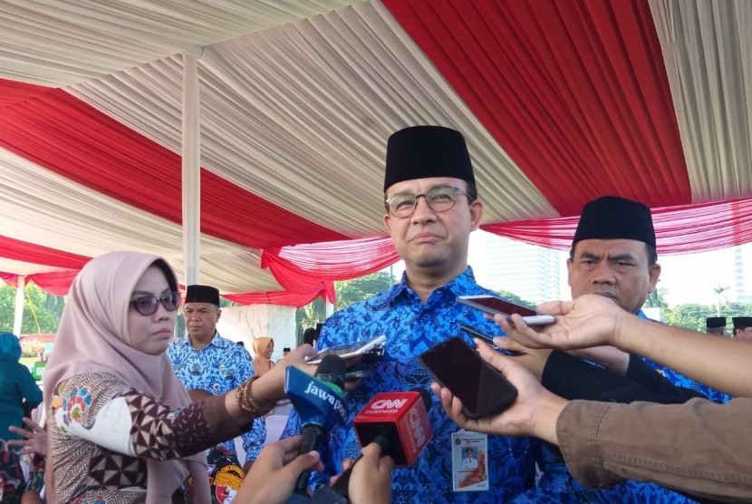 Gubernur DKI Jakarta Anies Rasyid Baswedan di Lapangan Silang Monas, Jakarta Pusat, Kamis (25/4). 