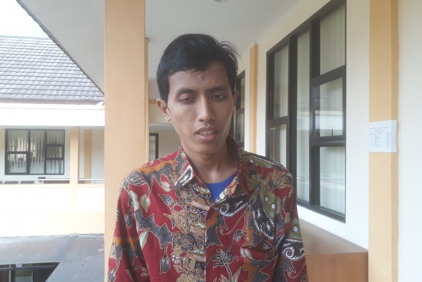 Numan Tsabit (24), pengajar di SLB Cimahi yang hafiz Alquran 30 juz.