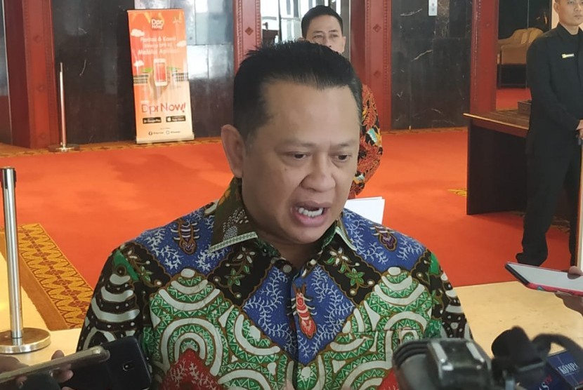 Ketua DPR RI Bambang Soesatyo di Kompleks Parlemen Senayan, Jakarta, Rabu (15/5). 