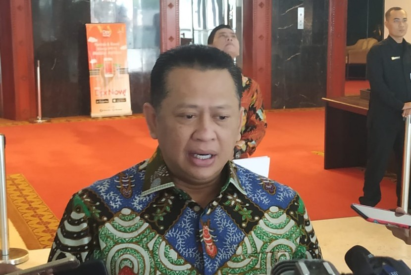 Ketua DPR RI Bambang Soesatyo di Kompleks Parlemen Senayan, Jakarta, Rabu (15/5). 