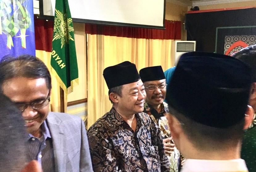 Sekretaris Umum Pimpinan Pusat (PP) Muhammadiyah, Abdul Muti, halal bi halal dengan seluruh jajaran Muhammadiyah pusat maupun daerah di Gedung Pusat Muhammadiyah, Senin (17/6). 