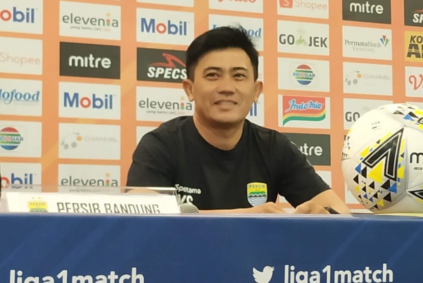 Pelatih fisik Persib Bandung, Yaya Sunarya.