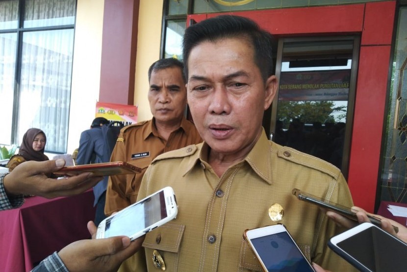 Wali Kota Serang Syafrudin, saat membuka penyuluhan Sapu Bersih (Saber) Pungutan Liar Kota Serang, Senin, (1/7).
