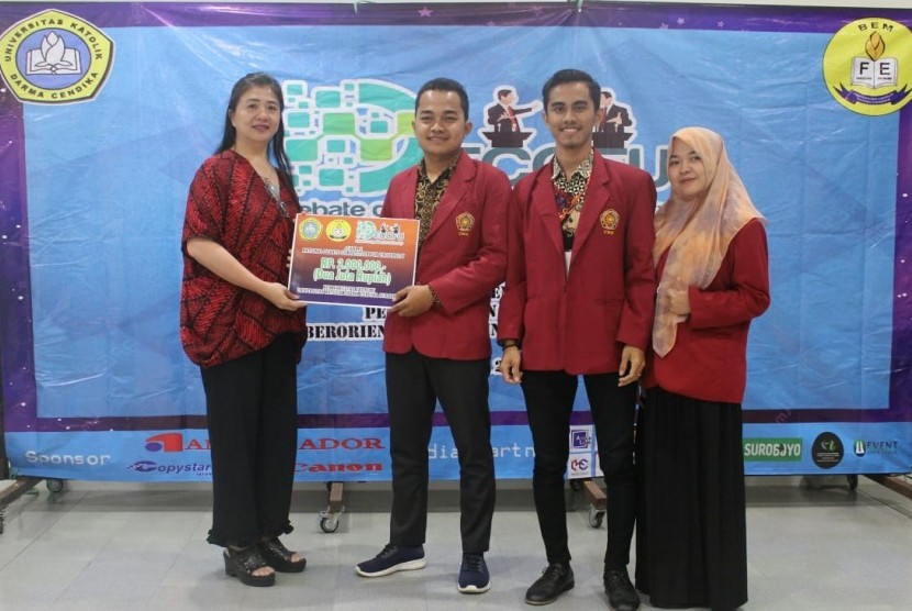 Tim debat Universitas Muhammadiyah Malang (UMM) sering menjadi juara dalam //event// nasional. Yang terbaru, tim memenangi ajang Debat Competition for University (ECOFU) Universitas Katolik Darma Cendika, Surabaya, 29 Juni 2019 lalu
