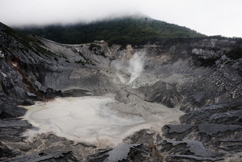 Suasana tempat wisata Tangkuban Perahu, Jawa Barat.