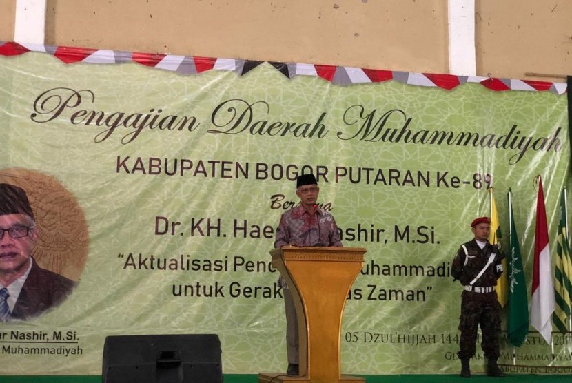 Ketua Umum PP Muhammadiyah, Haedar Nashir, dalam Pengajian Daerah Muhammadiyah di Leuwiliang, Kabupaten Bogor, Jawa Barat, Selasa (6/8). 