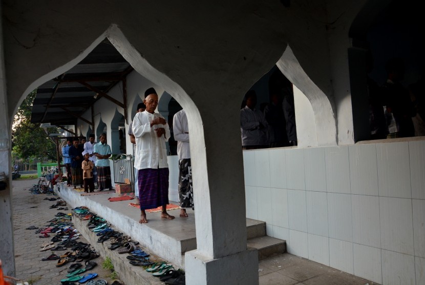 Kemenag Riau mengizikan sholat Idul Adha dengan protokol kesehatan. Ilustrasi sholat Idul Adha.