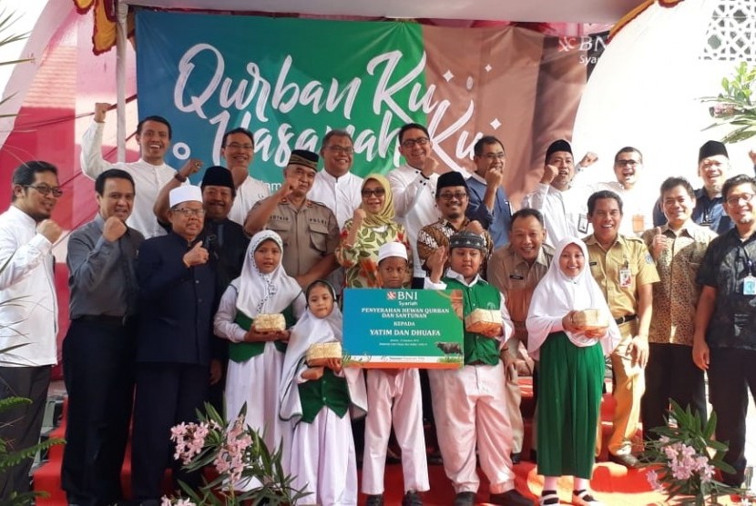 BNI Syariah menggelar rangkaian program Qurbanku Hasanahku salah satunya di SDIT Al Husna Tanjung Priok, Jakarta Utara, Senin (12/8)