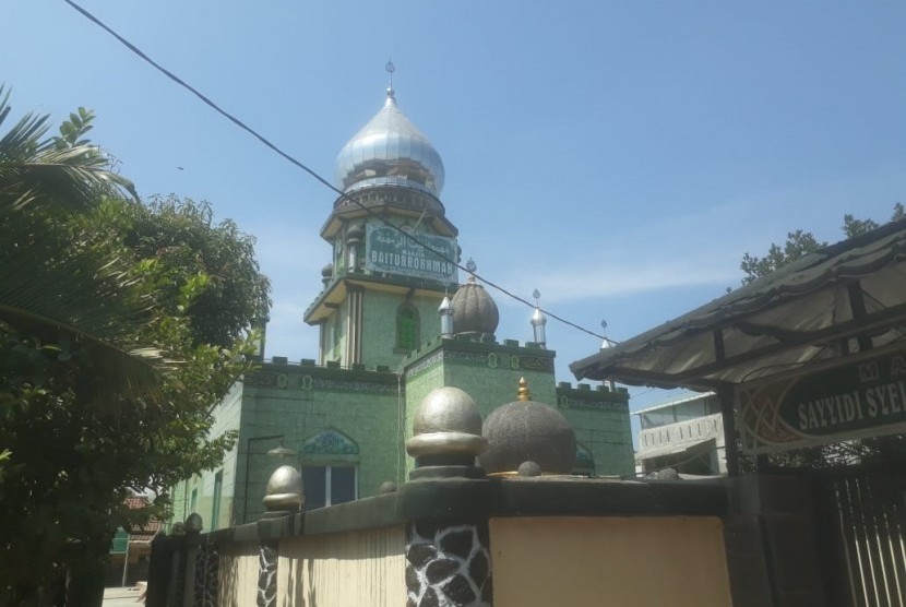 Masjid Baiturokhmah: Masjid Baiturokhmah di jalan KH Usman Dhomiri di Kelurahan Padasuka, Kecamatan Cimahi Tengah, Kota Cimahi, lolos verifikasi sebagai cagar budaya di Kementerian Pariwisata. 