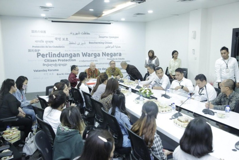 Kementerian Luar Negeri pulangkan 14 WNI korban Pengantin Pesanan dari Cina, Senin (2/9), Jakarta 