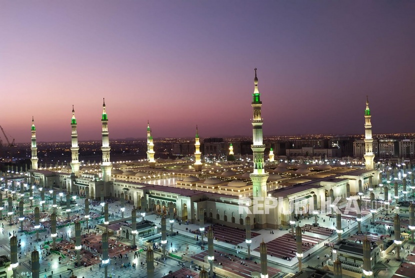 Masjid Nabawi didirikan Rasulullah SAW saat berada di Madinah. Ilustrasi Masjid Nabawi