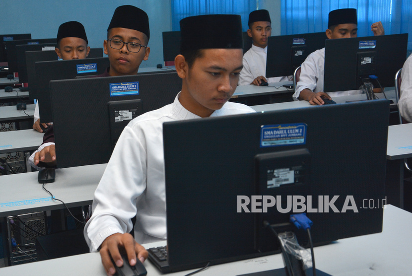 Survei: Kiai Tergeser, Fasilitas Kini Jadi Pertimbangan Utama Orang Tua Pilih Pesantren