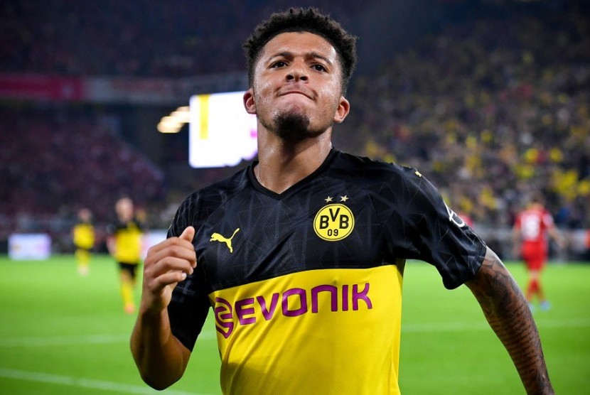 Jadon Sancho bertahan di Borussia Dortmund.