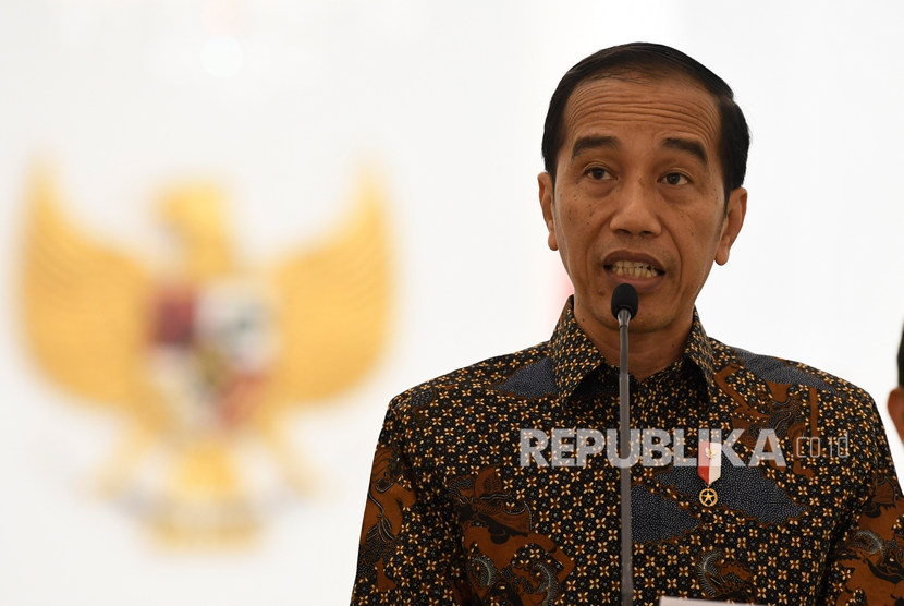 Presiden Joko Widodo menyampaikan sikap tentang rencana pengesahan Rancangan Kitab Undang-Undang Hukum Pidana (RKUHP) di Istana Bogor, Jawa Barat, Jumat (20/9/2019).